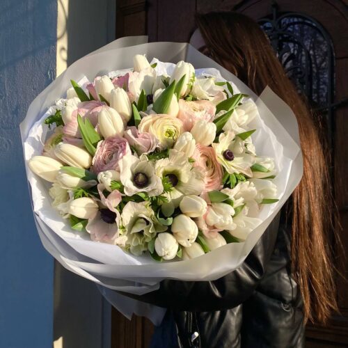 Anemon N2 - livrare flori Chișinău